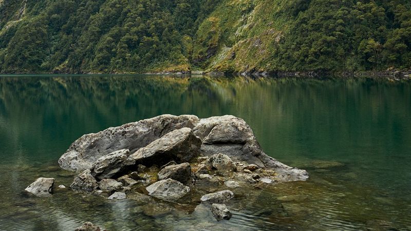 lake, fog, rocks, mountain, stone, new zealand, 4k