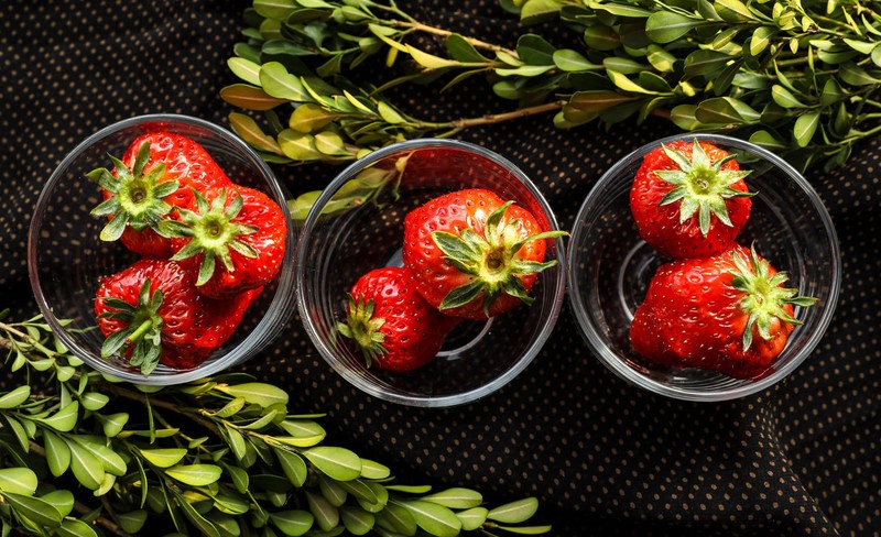 food, strawberries, fruit, berries