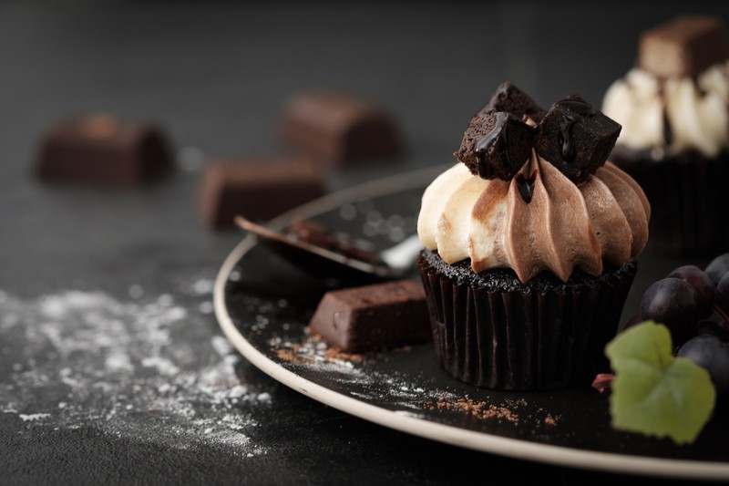 closeup, depth of field, food, chocolate, chocolate cake, dessert, plates, brown