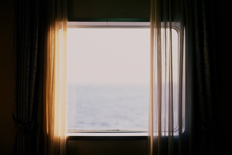 window, train, sunlight