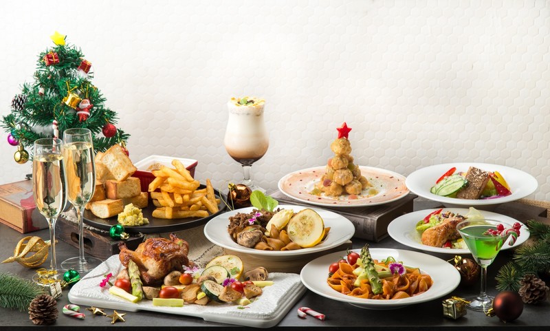 food, meat, Fries, vegetables, Christmas ornaments