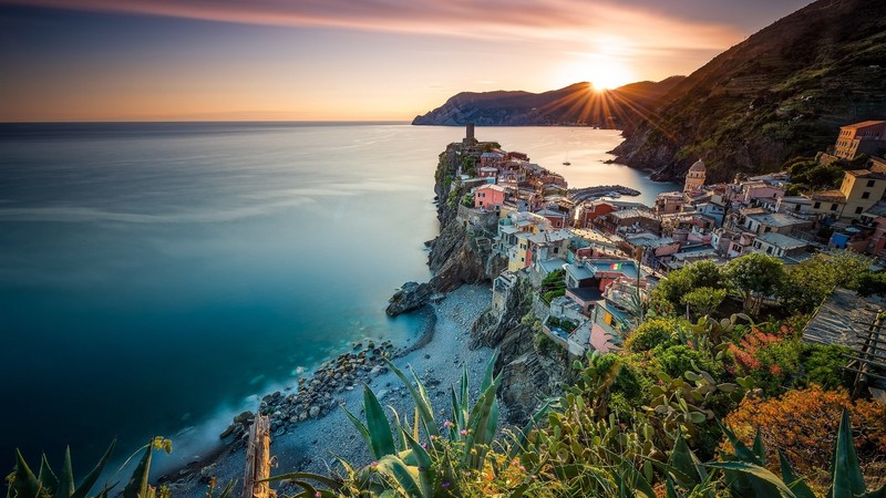 building, architecture, sky, clouds, trees, nature, photography, Italy, stones, rocks, sunlight, house, Vernazza, hills, mountains, sea