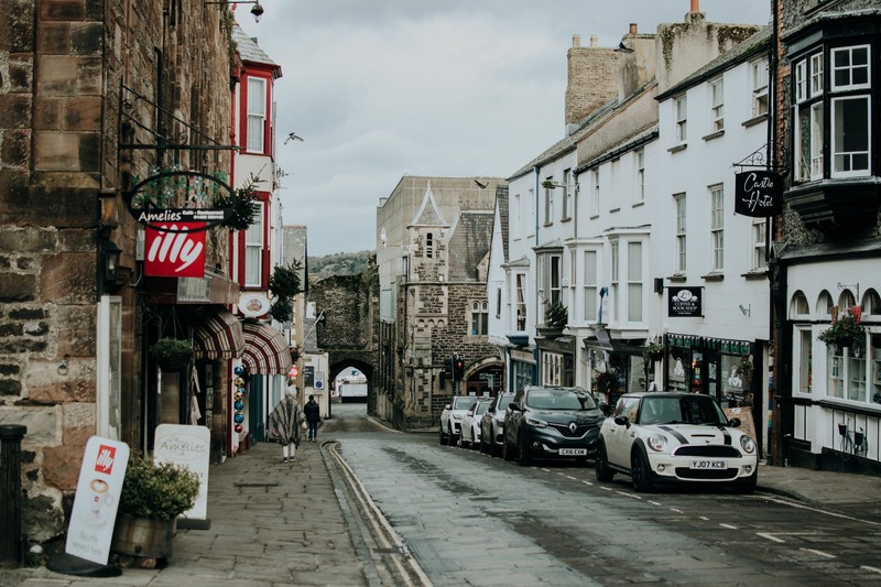 architecture, building, city, cityscape, UK, street, car, house, Wales
