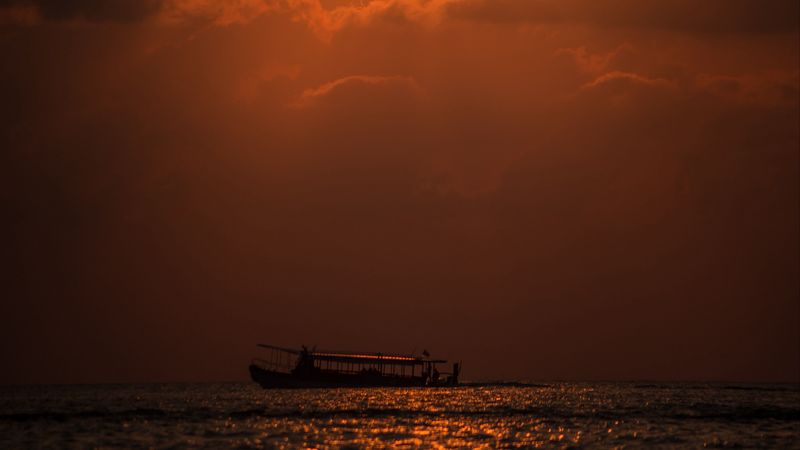 sea, horizon, ship, sunset, sun, clouds, 4k