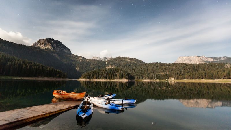 boats, mountains, lake, pier, starry sky, stars, 4k