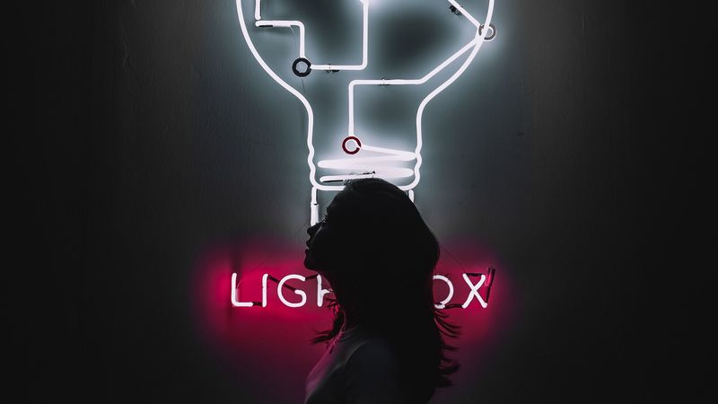 neon, silhouette, girl, light bulb, backlight, 4k
