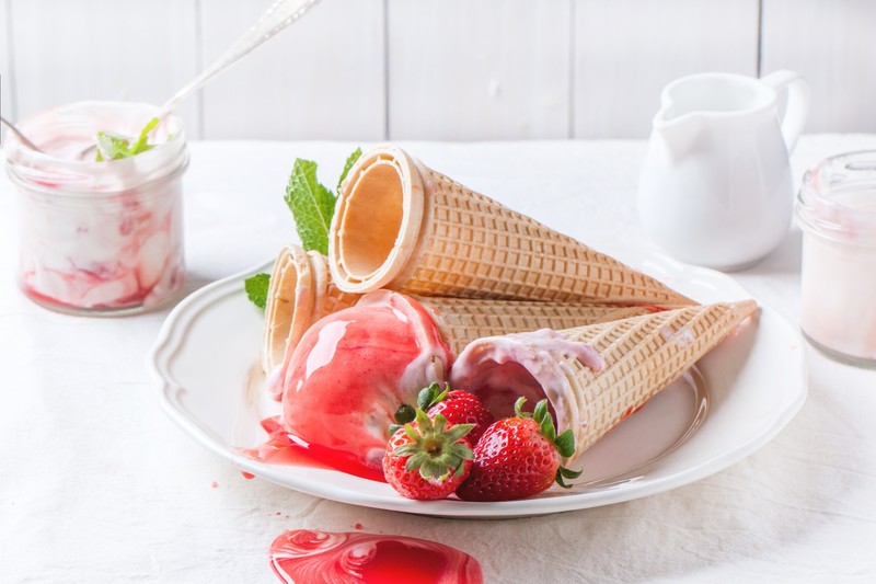 food, ice cream, strawberries, fruit, berries, waffles, messy