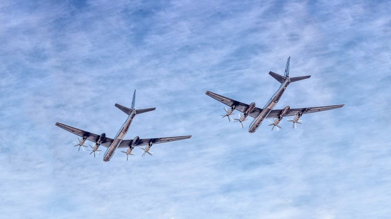 aircraft, military, military aircraft, vehicle, Bomber, Russia, Tupolev Tu-95