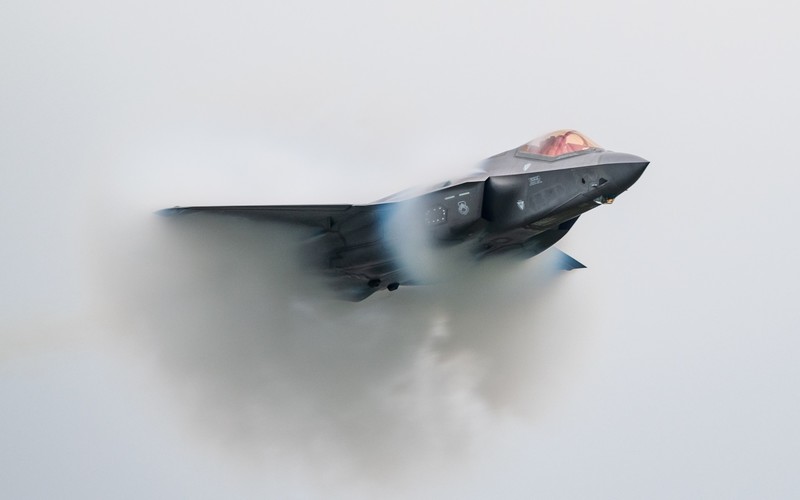 Lockheed Martin F-35 Lightning II, aircraft, vehicle, military, military aircraft, low-angle