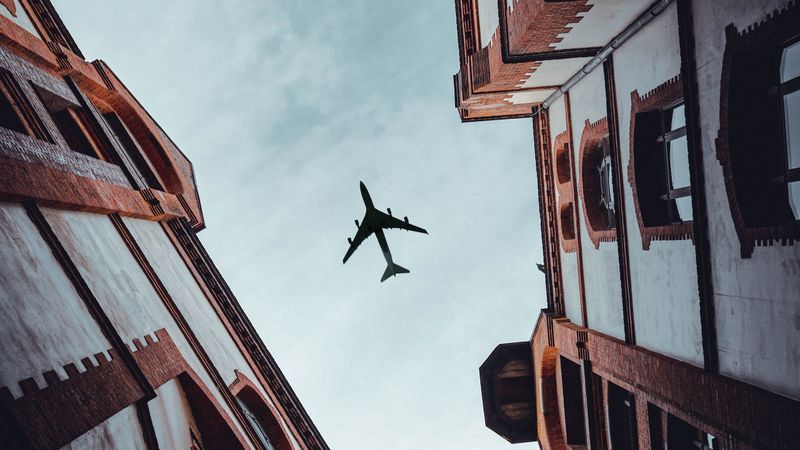plane, view from below, building, flight, facade, 4k