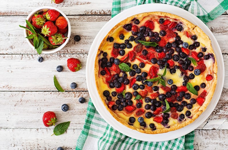 cake, sweets, fruit, food, berries, strawberries, pie