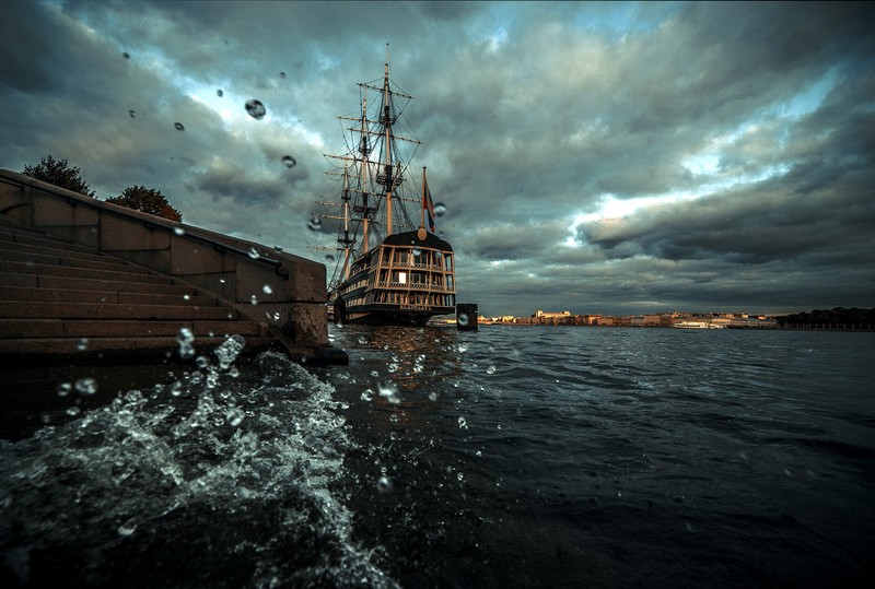ship, sailing ship, clouds, splashes, water splash, photography, water, water drops, cityscape, St. Petersburg, Russia, river, vehicle