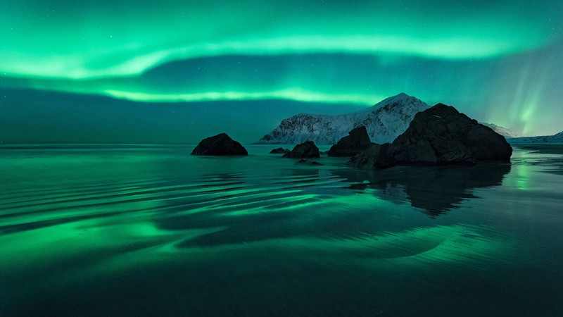 Lofoten, landscape, aurorae, sky, green, water, sea, mountains, snowy peak, rocks, reflection, stars