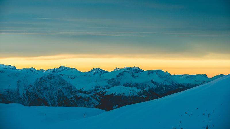mountains, snow, sunset, horizon, sky, snowy, 4k