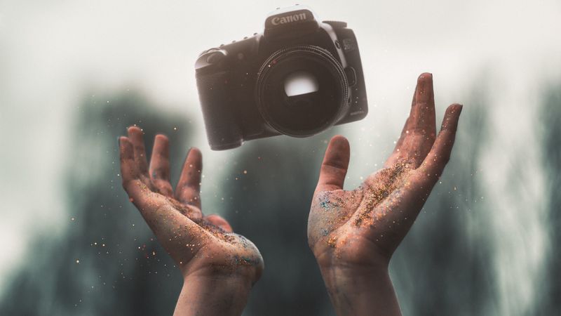 camera, hands, levitation, shine, 4k