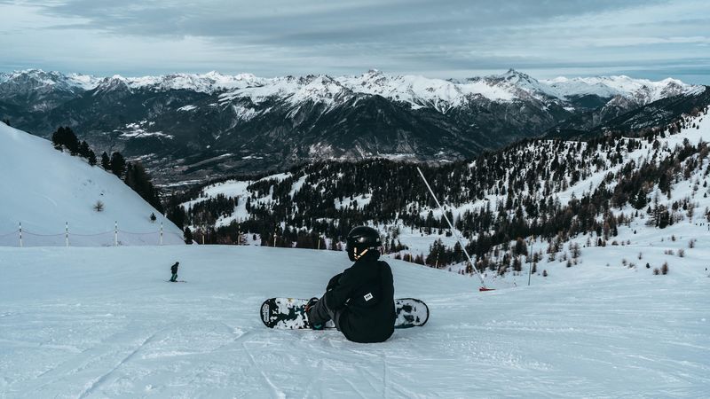 snowboarder, snowboard, snow, mountains, winter, 4k
