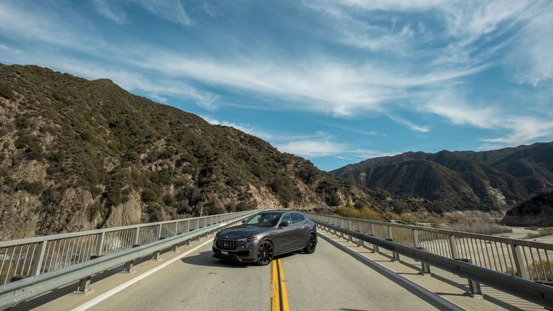 maserati levante, maserati, crossover, bridge, sky, mountains, 4k