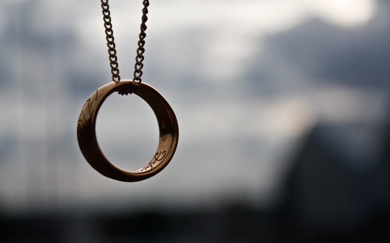 rings, The Lord of the Rings, bokeh, necklace, closeup, movies, books, J. R. R. Tolkien, The One Ring
