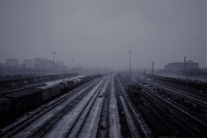 train, winter, mist, loneliness, Russia, railway, city, house, faded, morning
