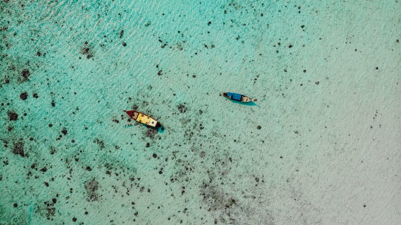 boats, water, aerial view, 4k