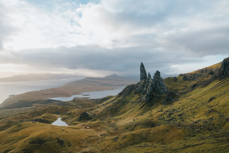 mountains, lake, river, rocks, clouds, horizon, nature, landscape, Old Man of Storr on the Isle of Skye in Scotland
