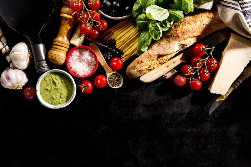 food, tomatoes, spaghetti, vegetables, spices, bread, Garlic, salt, basil, olives, cheese