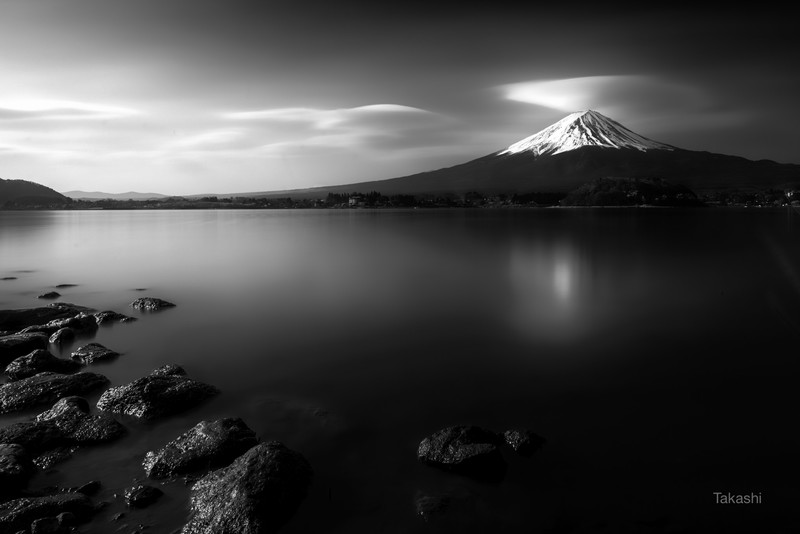 nature, landscape, monochrome, Japan, Mount Fuji, snowy peak, lake, water, stones, clouds, reflection, long exposure, blurred