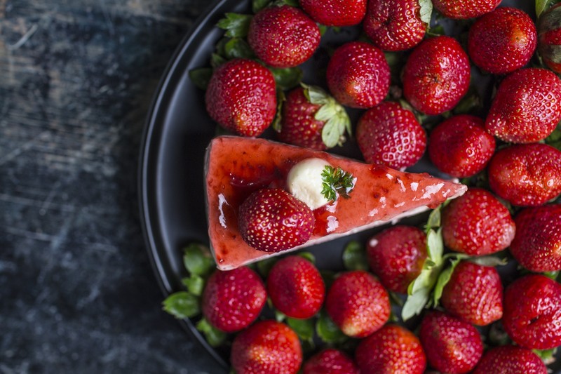 food, fruit, sweets, cake, berries, strawberries, Cheesecake, mint leaves, red
