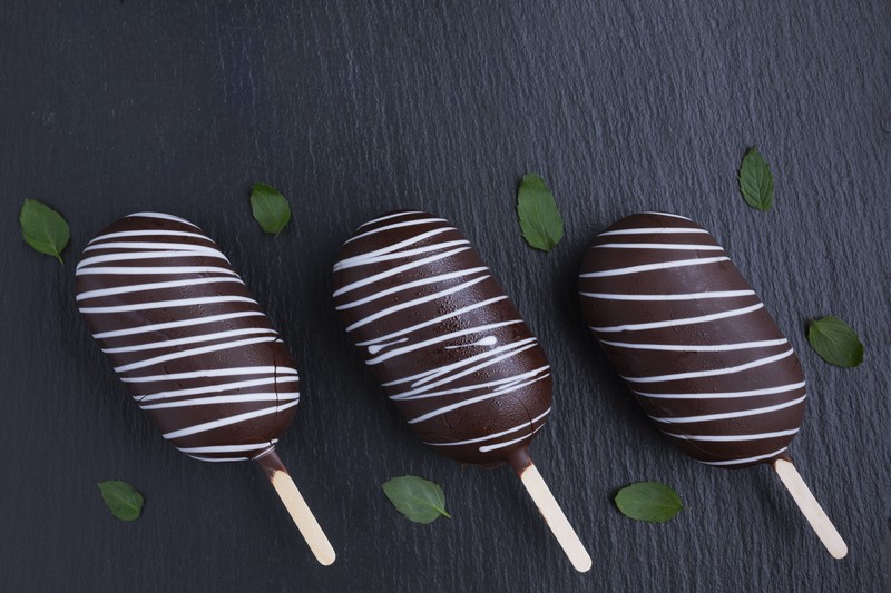 food, popsicle, chocolate, sweets, mint leaves