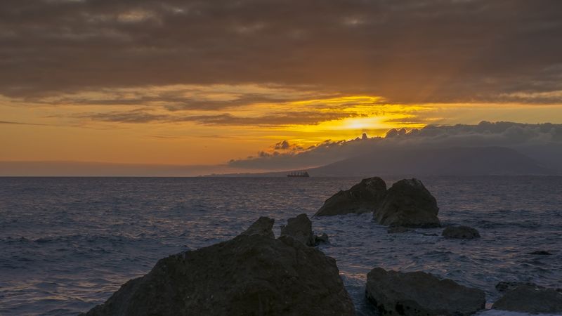 sunset, rocks, stones, waves, 4k
