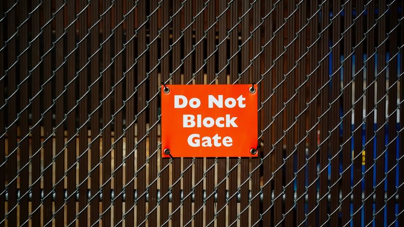sign, gate, plate, mesh, signboard, 4k