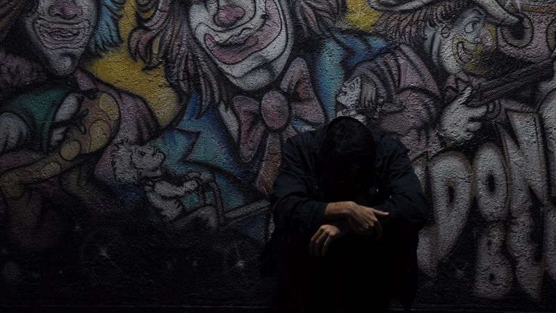 man, wall, graffiti, sadness, loneliness, 4k