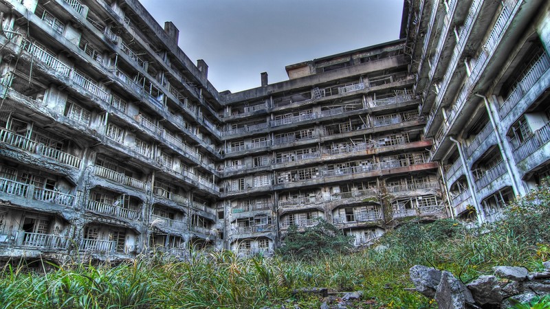 abandoned, building, ruin, grass, outdoors, urban