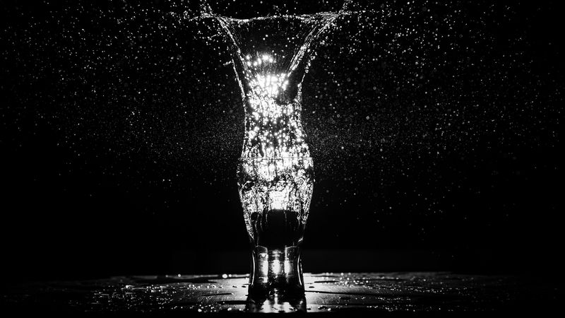 glass, spray, bw, splash, liquid, 4k