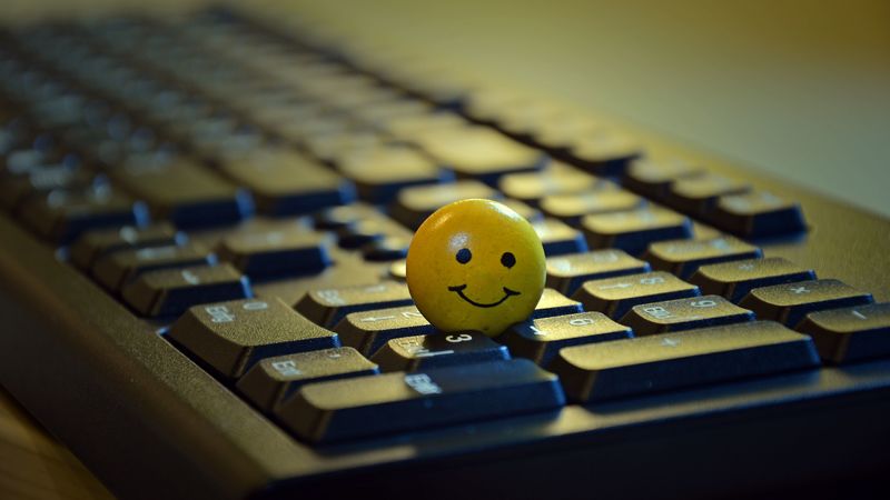 smiley, ball, keyboard, toy, 4k