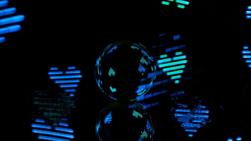 ball, reflection, heart, neon, 4k