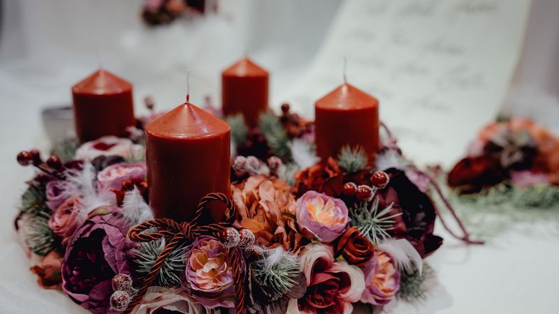 candle, flowers, composition, decoration, 4k