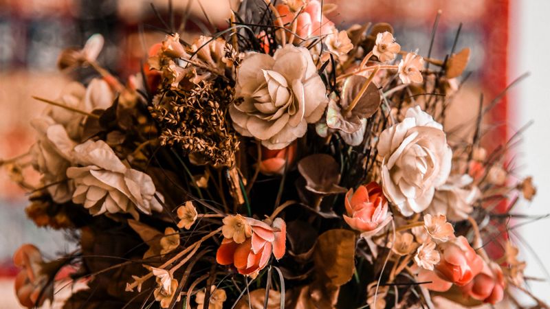 bouquet, vase, composition, flowers, decoration, 4k
