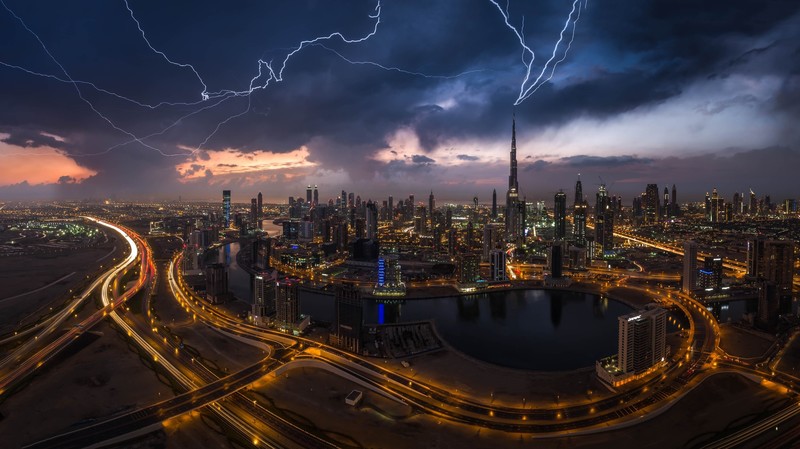 Dubai, city, cityscape, dark, storm, lightning