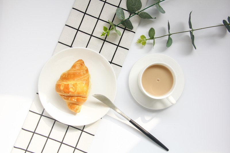 coffee, coffee cup, croissants