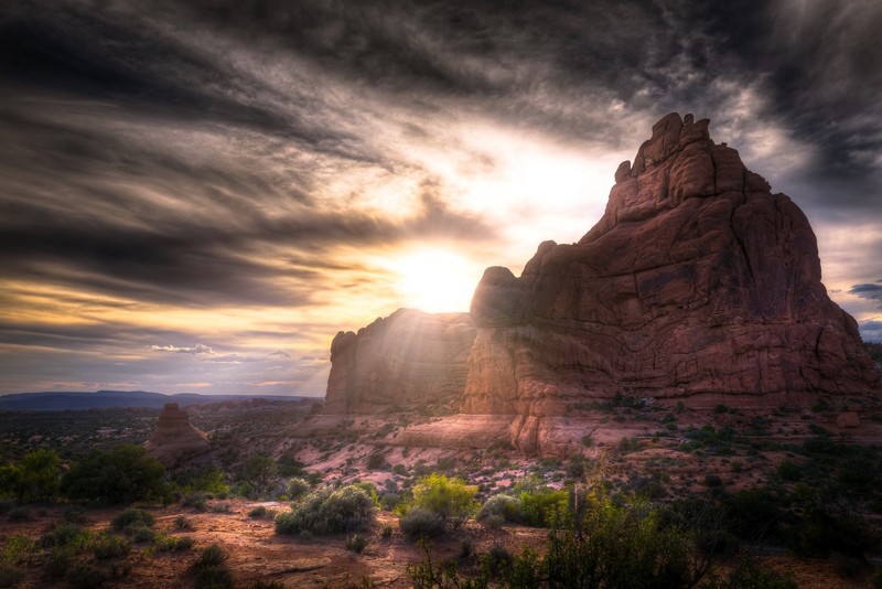 Colorado, USA, Arches National Park, nature, landscape, rock, rock formation, shrubbery, sunlight, clouds