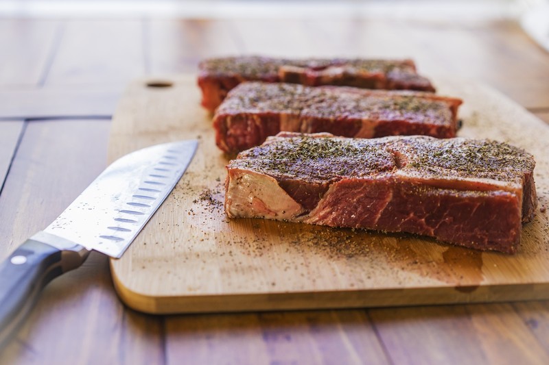 meat, food, knife, animals, cow, flesh, muscles, death, Black pepper (Spice), cutting board, wooden surface, closeup