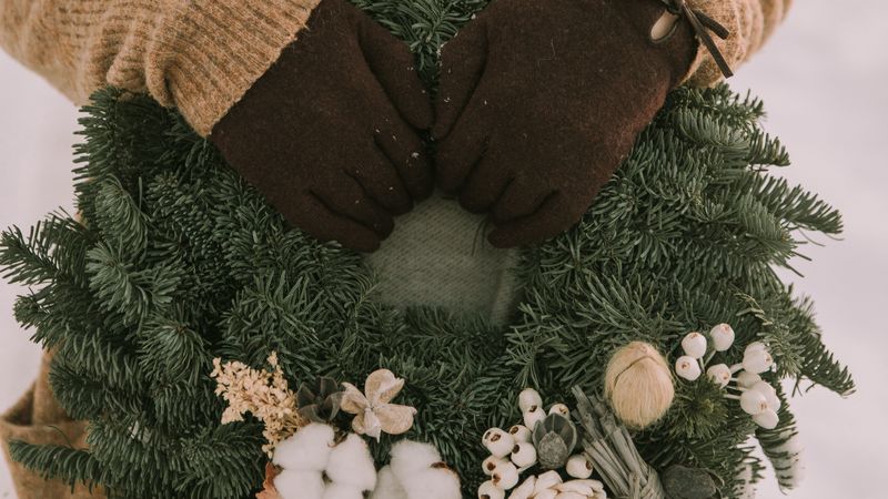wreath, christmas, new year, hands, girl, winter, 4k