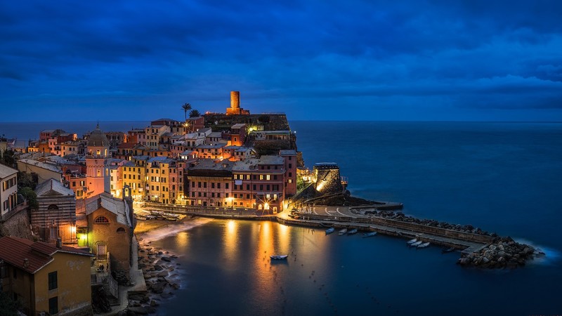 Italy, Vernazza, architecture