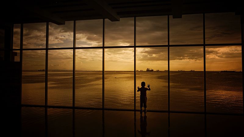 child, window, silhouette, sea, clouds, sunset, 4k