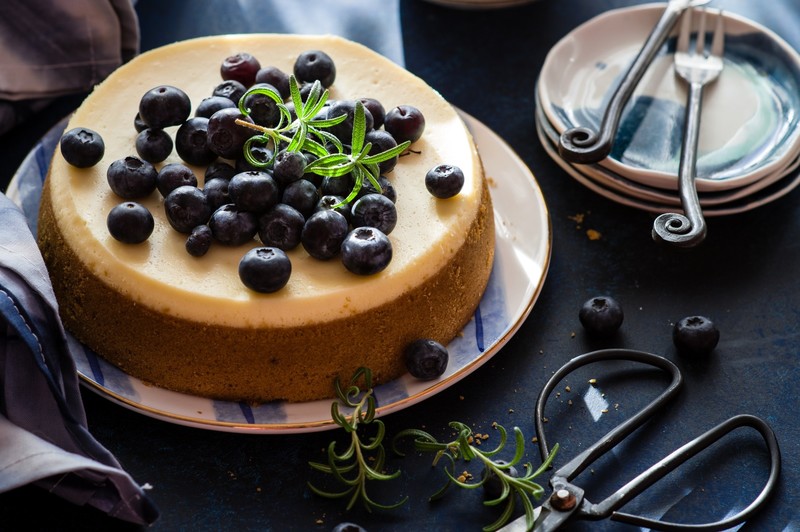 food, cake, sweets, leaves