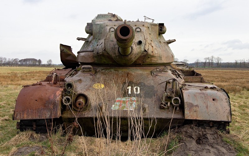 wreck, rust, vehicle, military, tank, frontal view