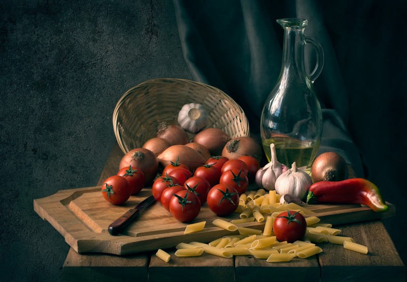 food, noodles, tomatoes, vegetables, still life, pasta, Garlic, Onions, red pepper, olive oil, jar, knife, cutting board