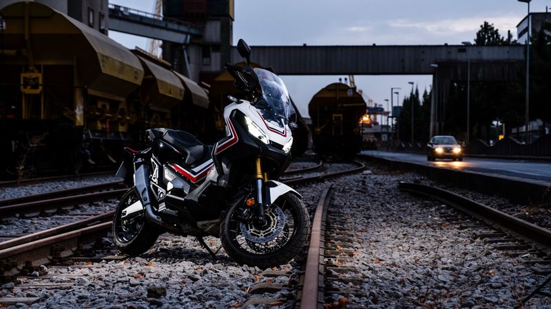 motorcycle, bike, rails, sports, railway, station, 4k