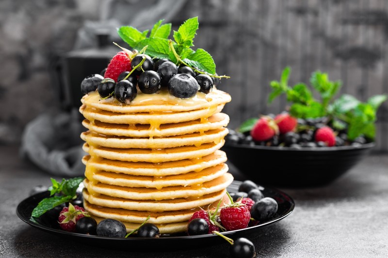 pancakes, food, sweets, fruit, berries, blueberries, raspberries, mint leaves, Syrup